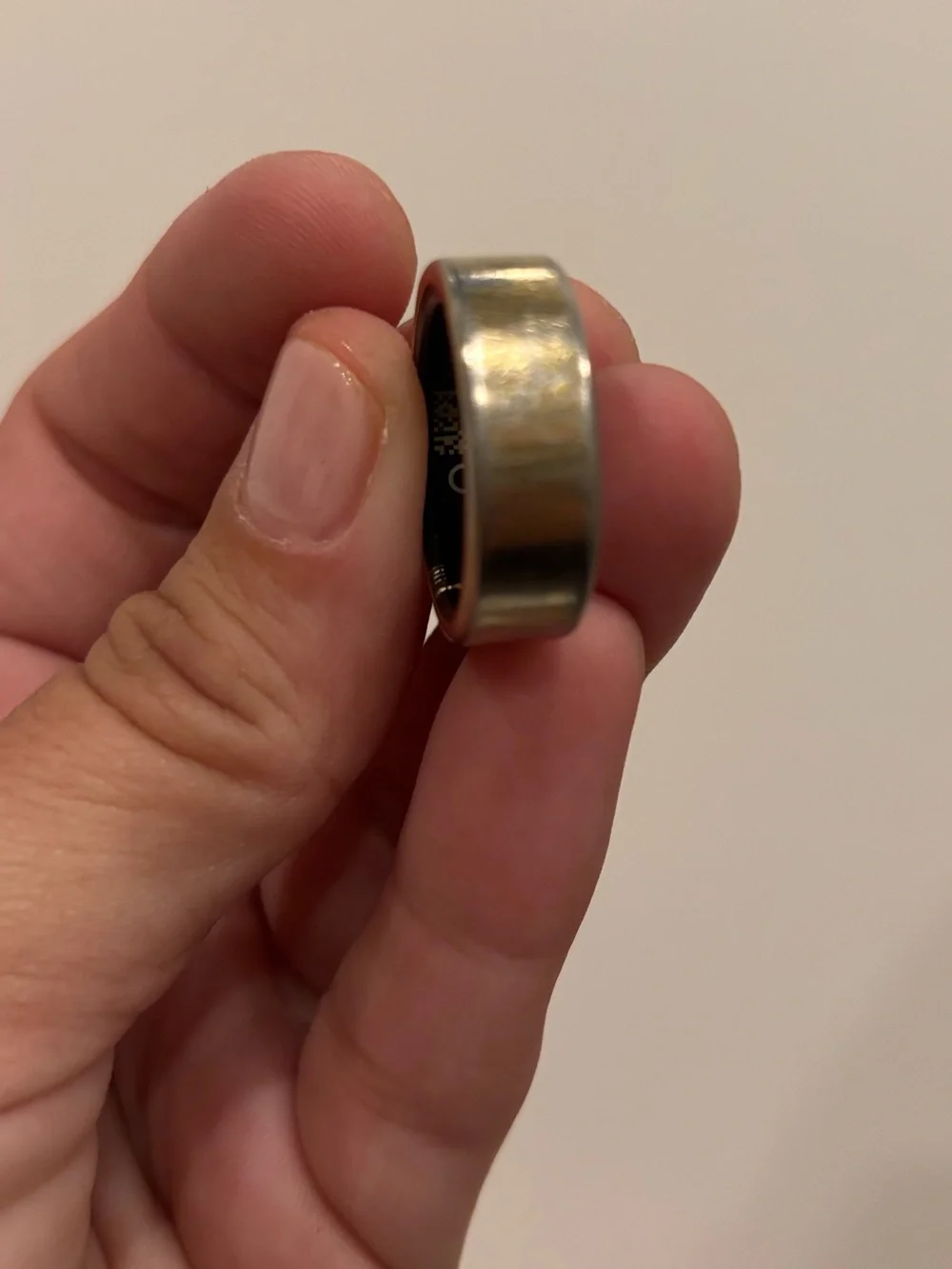 Preowned & in used condition Oura Ring Gen3 Heritage in Gold (tarnished) US 9
